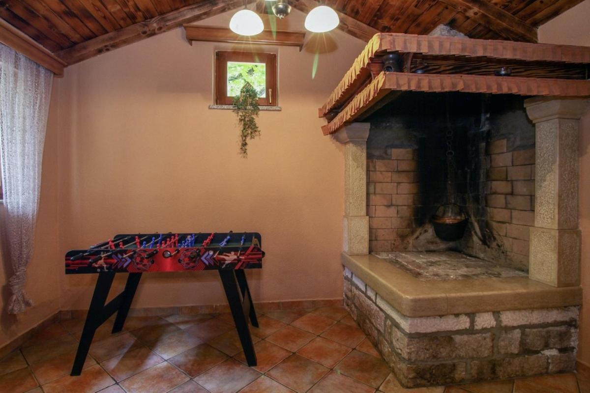 Dea In Kmeti Villa Zminj Bagian luar foto